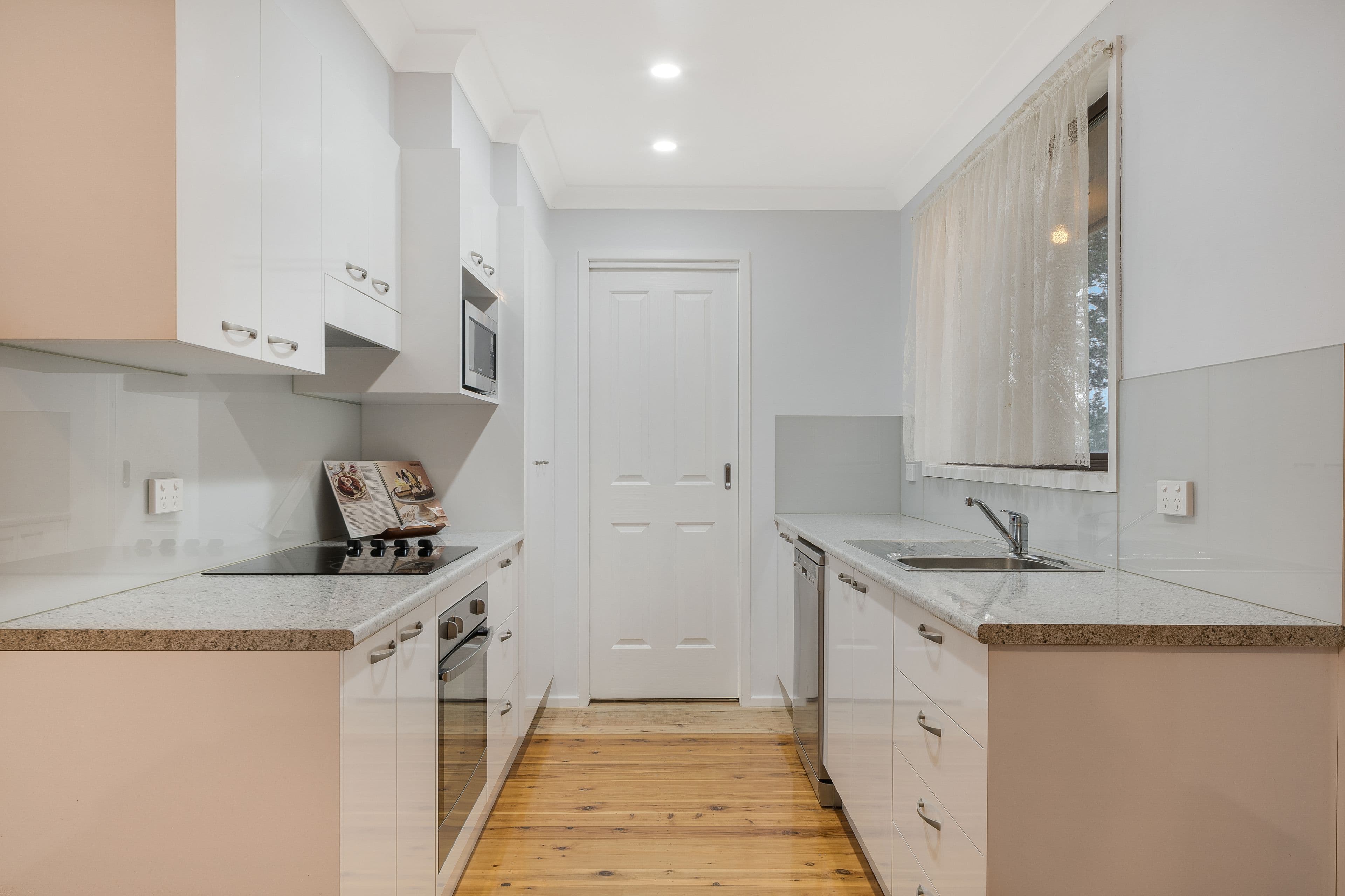 12 Rushes Place, Minto - Thumbnail 2