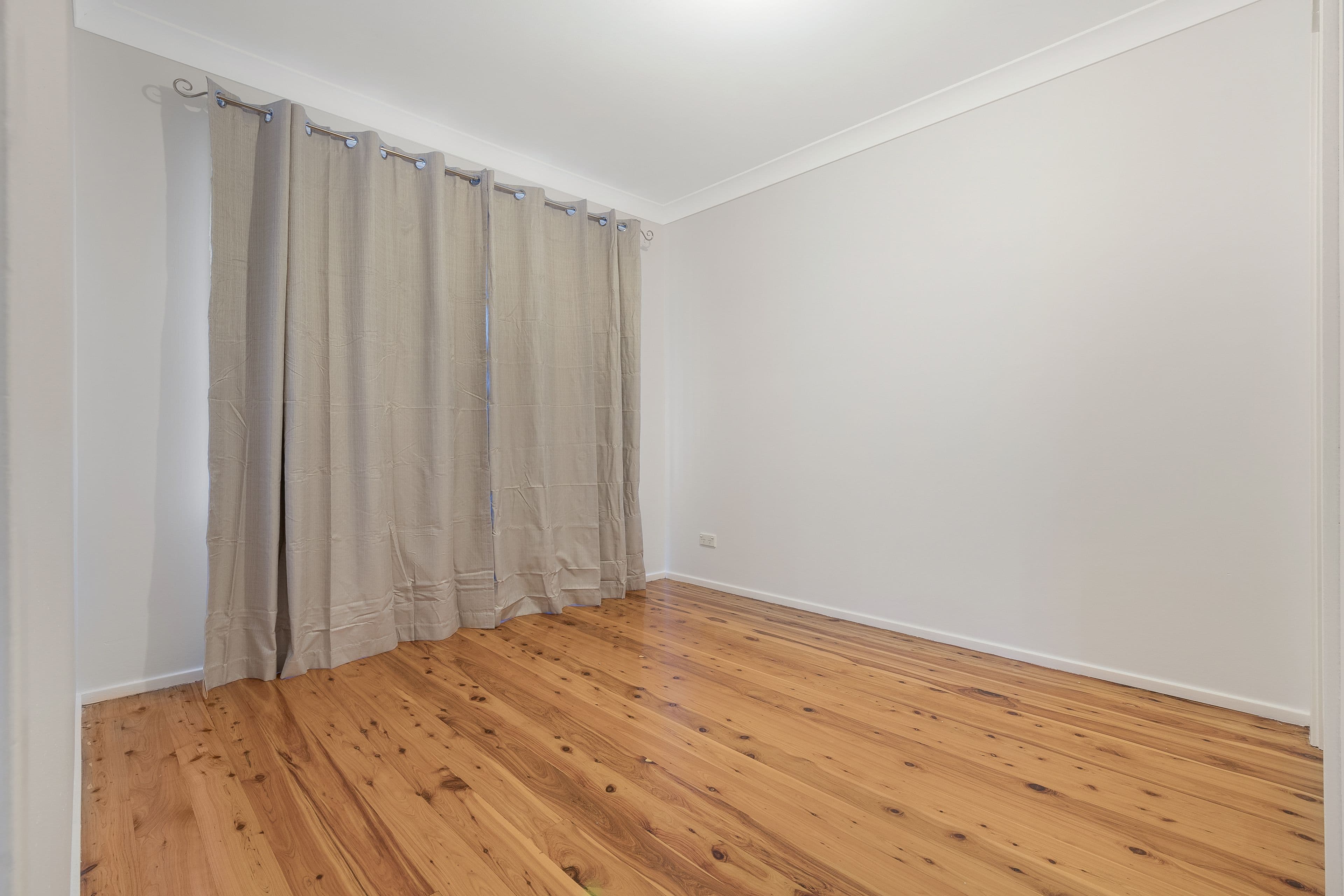 12 Rushes Place, Minto - Thumbnail 8