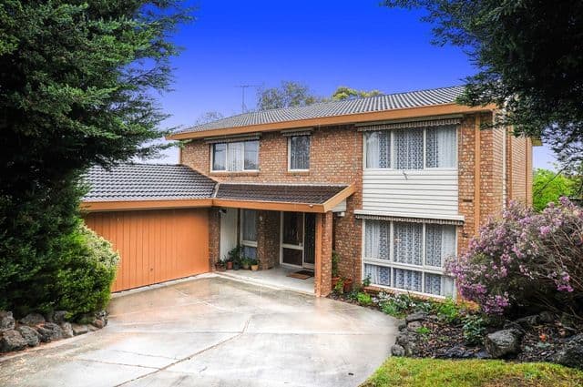 32 Highfield Avenue, WARRANWOOD VIC 3134, Warranwood - Thumbnail 2