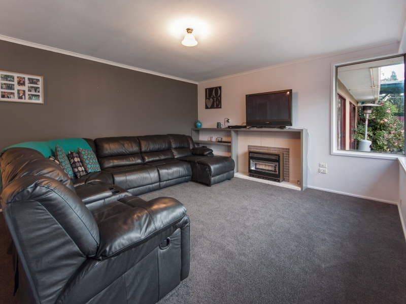 4 Birch Grove, Frankston VIC 3199, Frankston - Thumbnail 4