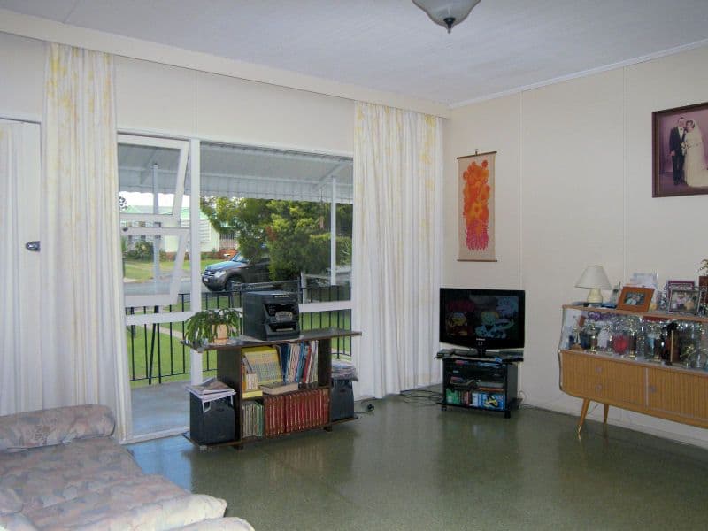 13 Mitchell Street, BEAUDESERT QLD 4285, Beaudesert - Thumbnail 2