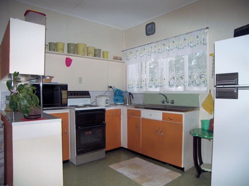 13 Mitchell Street, BEAUDESERT QLD 4285, Beaudesert - Thumbnail 3