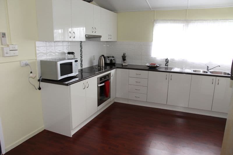 9 Arnold Street, ALLENSTOWN QLD 4700, Allenstown - Thumbnail 2