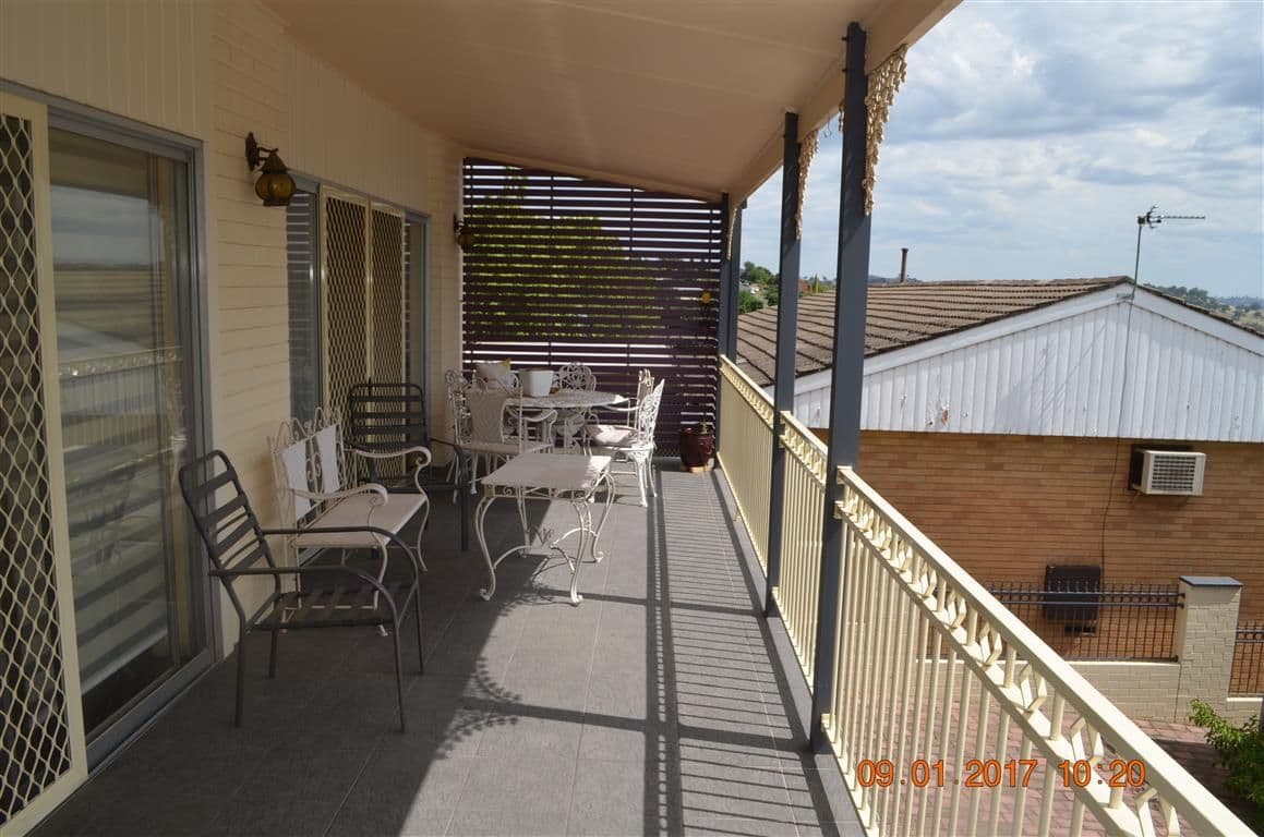65 Lambie Street, Tumut - Thumbnail 2