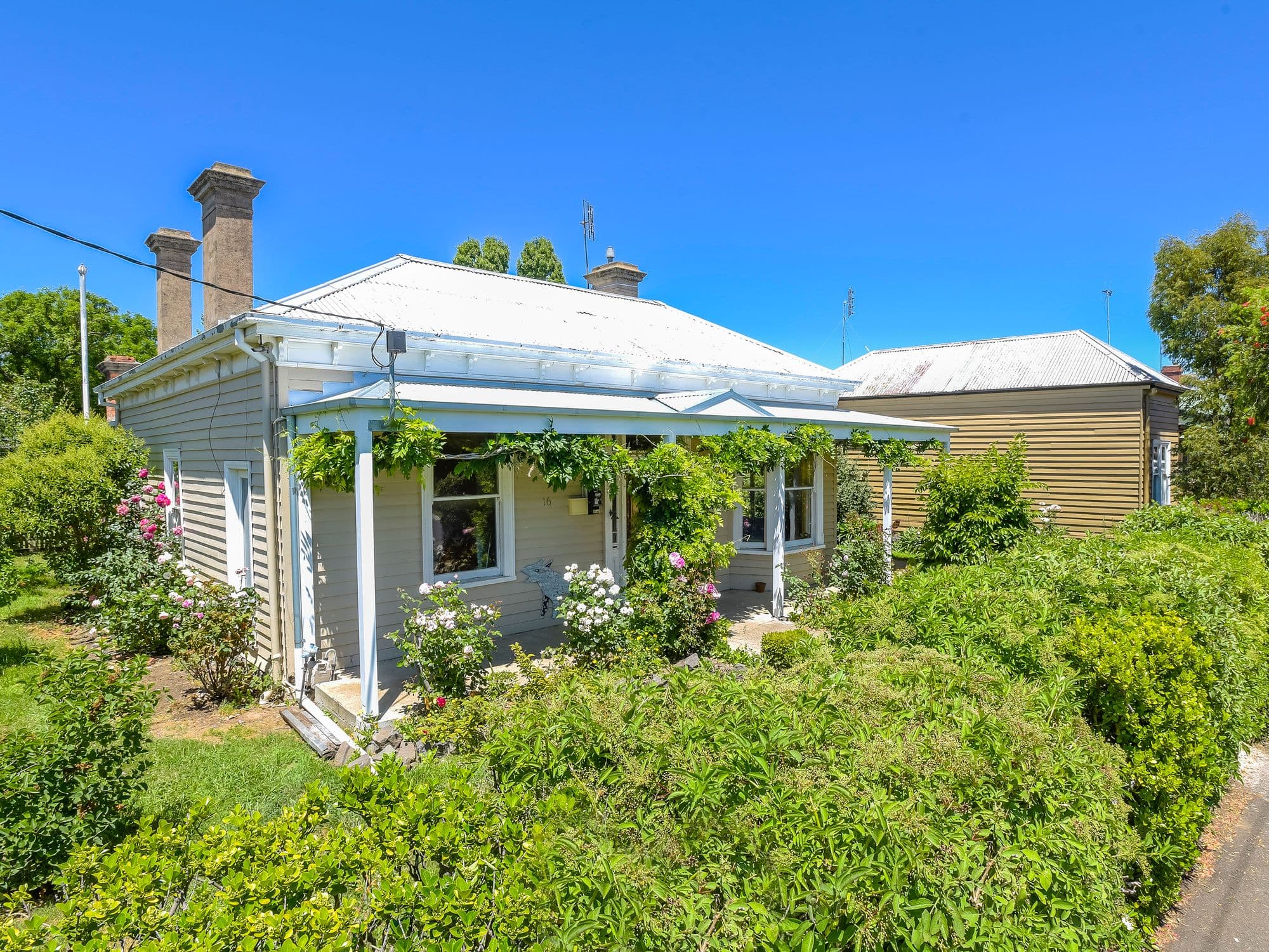 16 Bowen Street, Kyneton VIC 3444, Kyneton - Image 1
