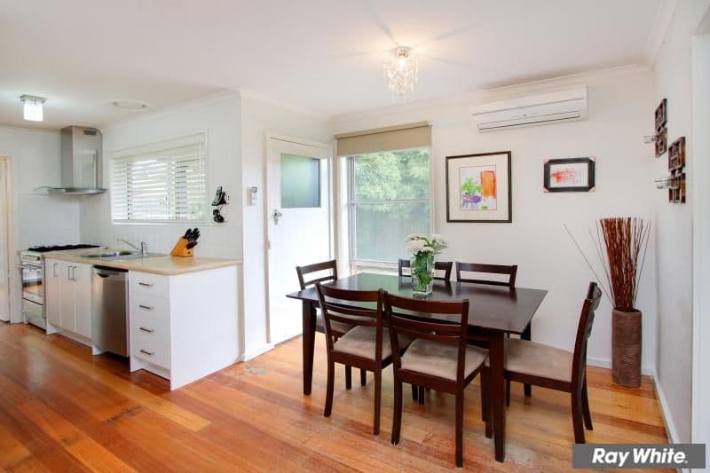 11 Gilga Street, MORNINGTON VIC 3931, Mornington - Thumbnail 2