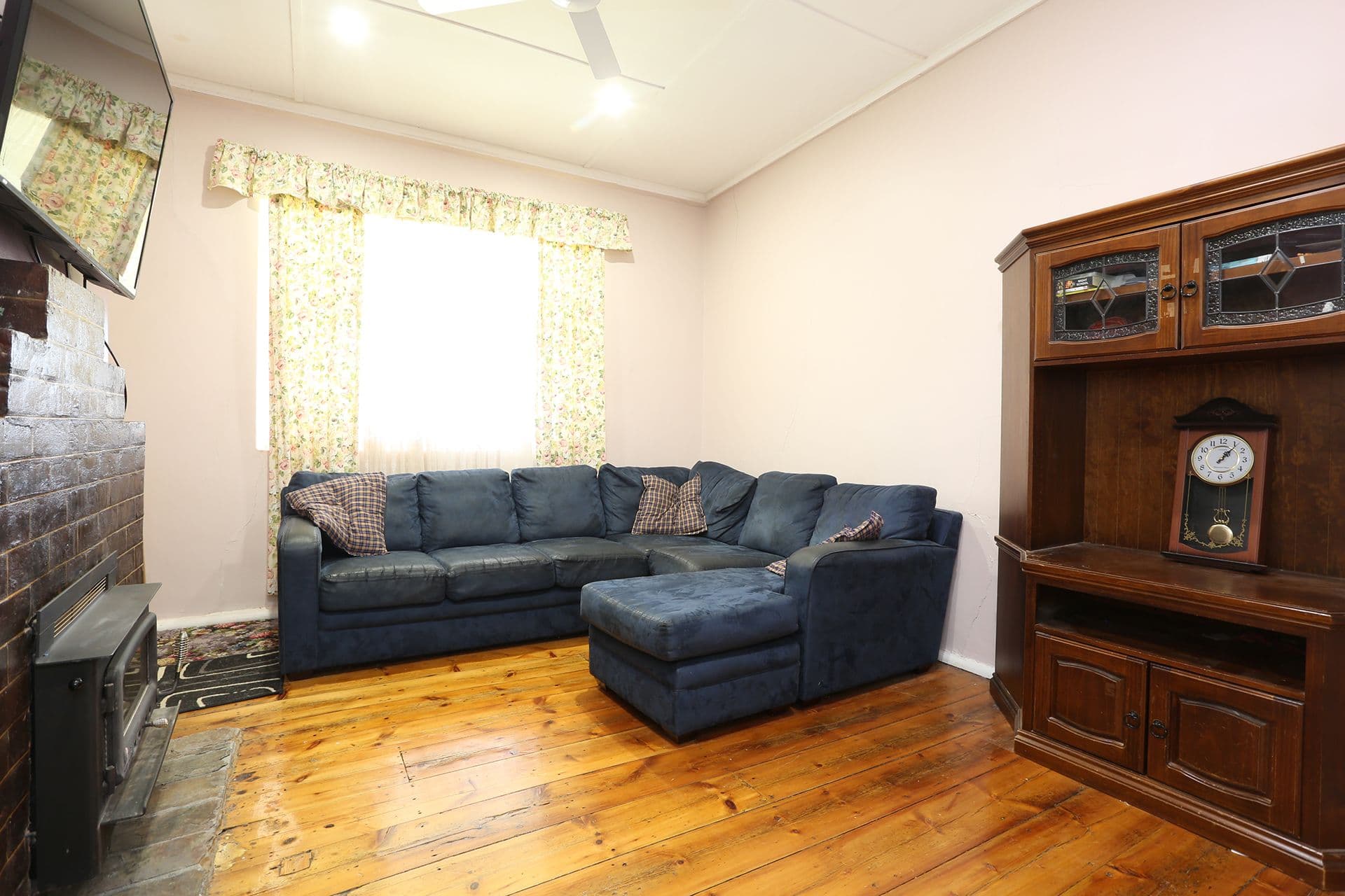 16 Tregony Street, Burra SA 5417, Burra - Thumbnail 5