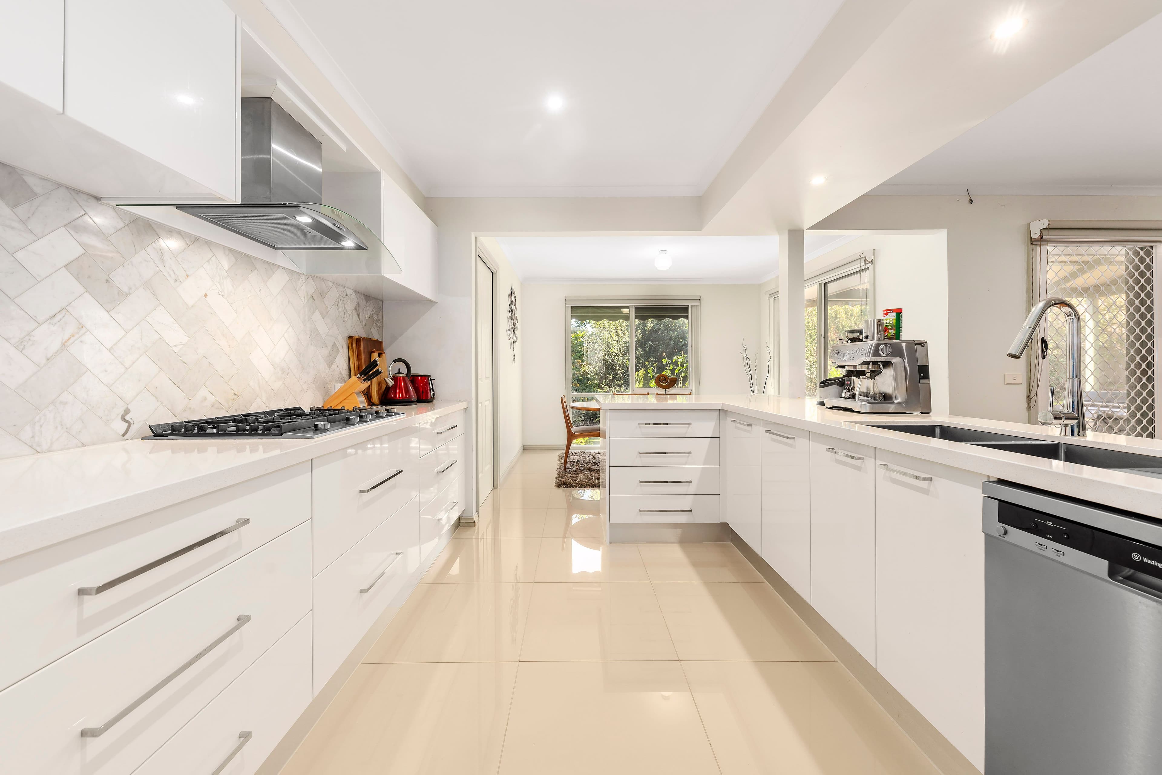 7 Lawncliffe Court, Rowville VIC 3178, Rowville - Thumbnail 2