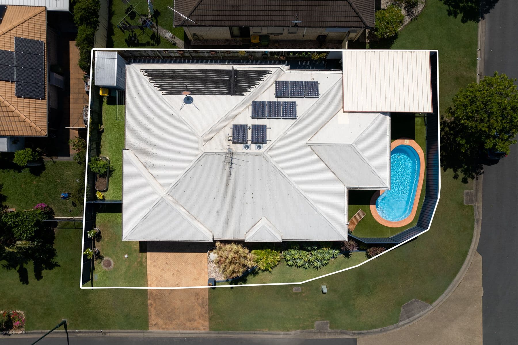 9 Cronulla Place, Sandstone Point QLD 4511, Sandstone Point - Thumbnail 2