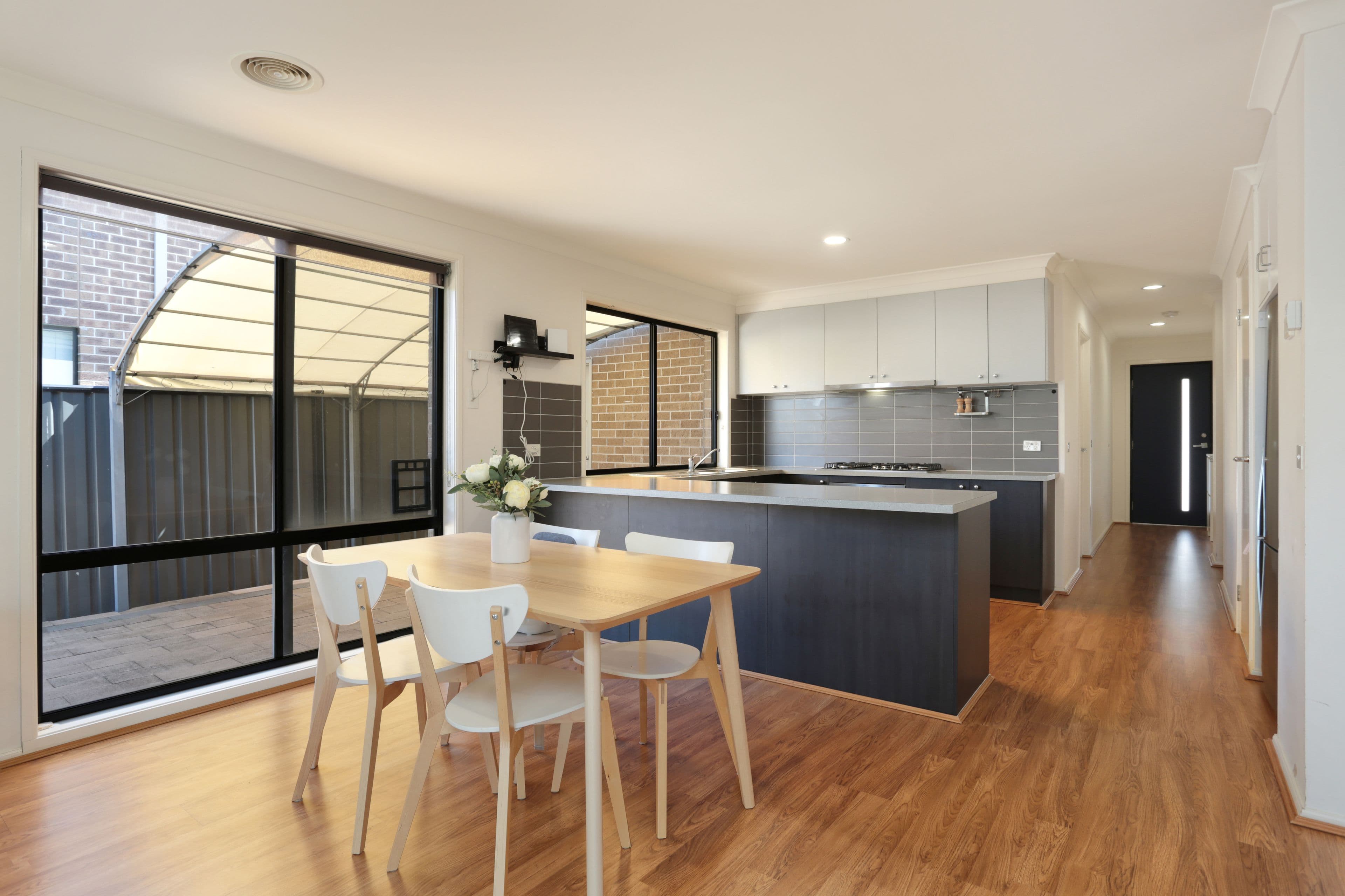 4 Tanner Mews, Point Cook VIC 3030, Point Cook - Thumbnail 3