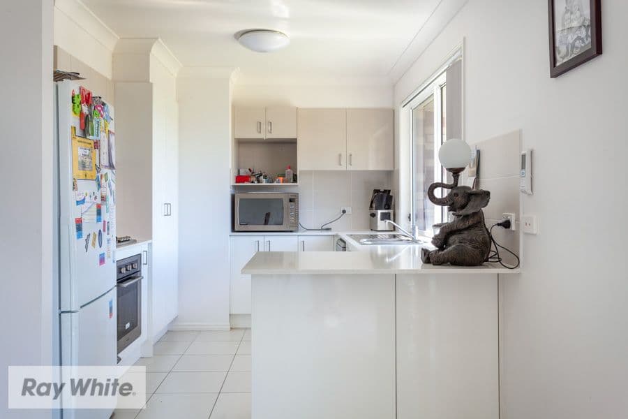 10 John Crescent, Pimpama QLD 4209, Pimpama - Thumbnail 3