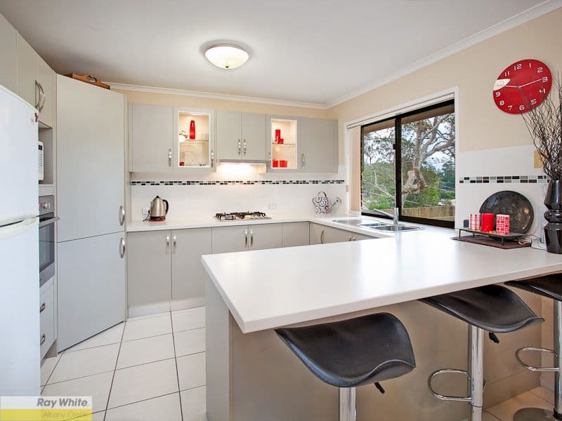 60 Gilford Crescent, ALBANY CREEK QLD 4035, Albany Creek - Thumbnail 2