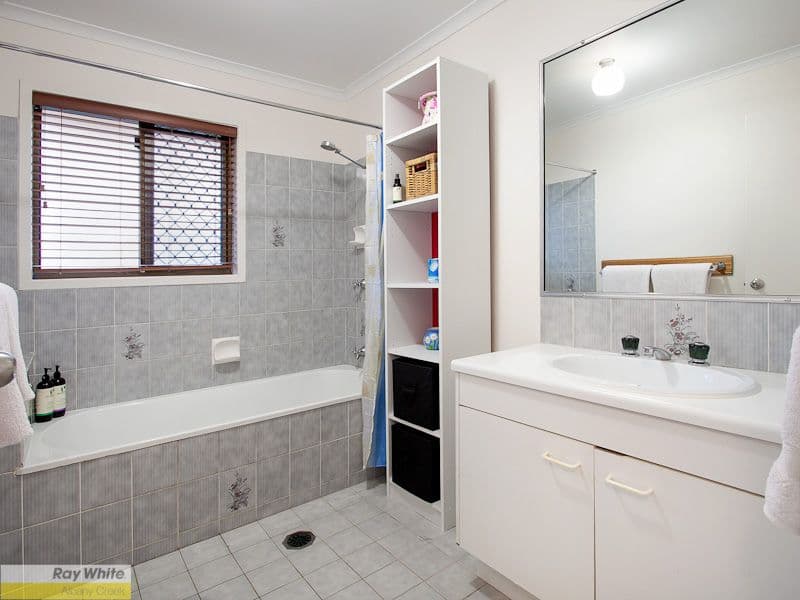 60 Gilford Crescent, ALBANY CREEK QLD 4035, Albany Creek - Thumbnail 7