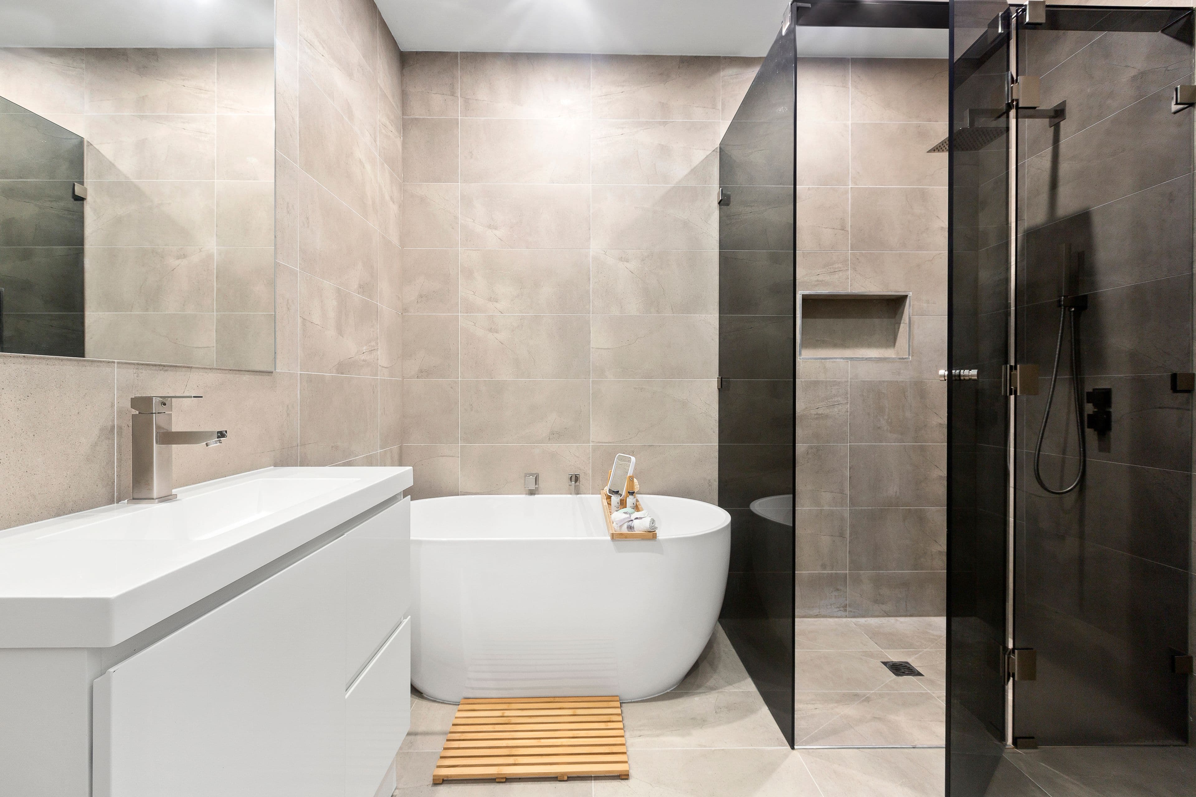 7 Frome Avenue, Frankston VIC 3199, Frankston - Thumbnail 7