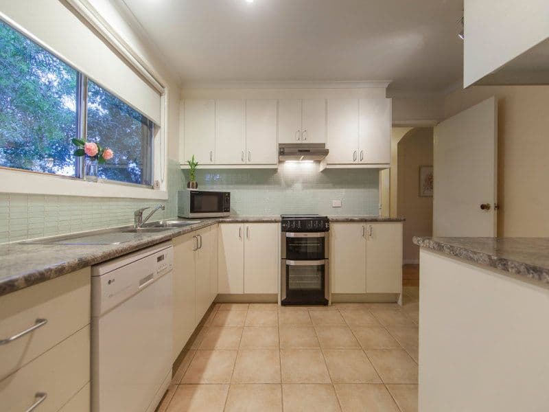 10 Benong Place, FRANKSTON VIC 3199, Frankston - Thumbnail 2