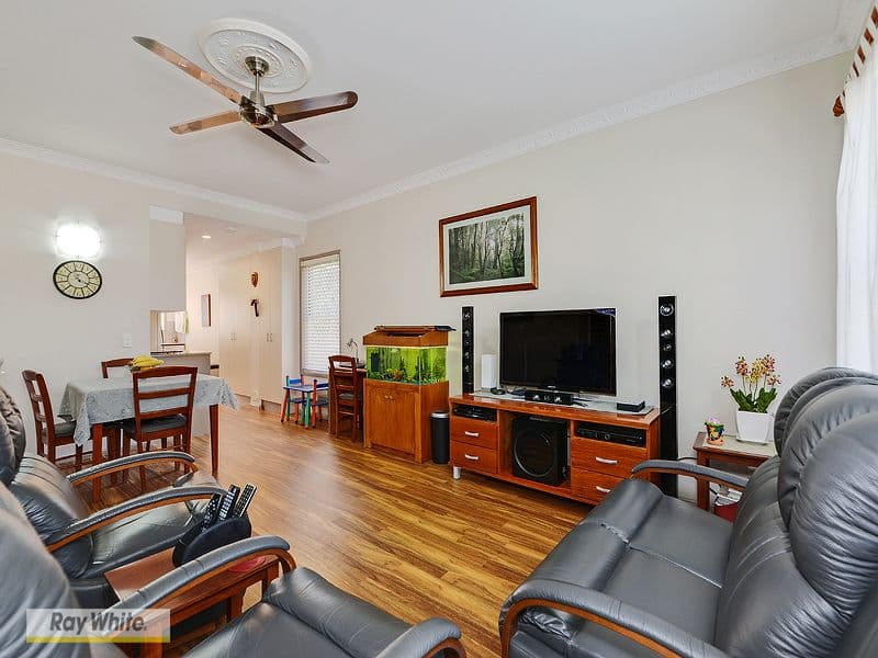 7 Ella Street, REDCLIFFE QLD 4020, Redcliffe - Thumbnail 3
