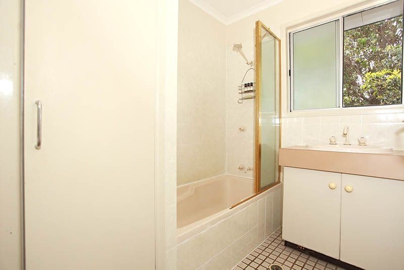 4 Caval Cresent, Deception Bay QLD 4508, Deception Bay - Thumbnail 4