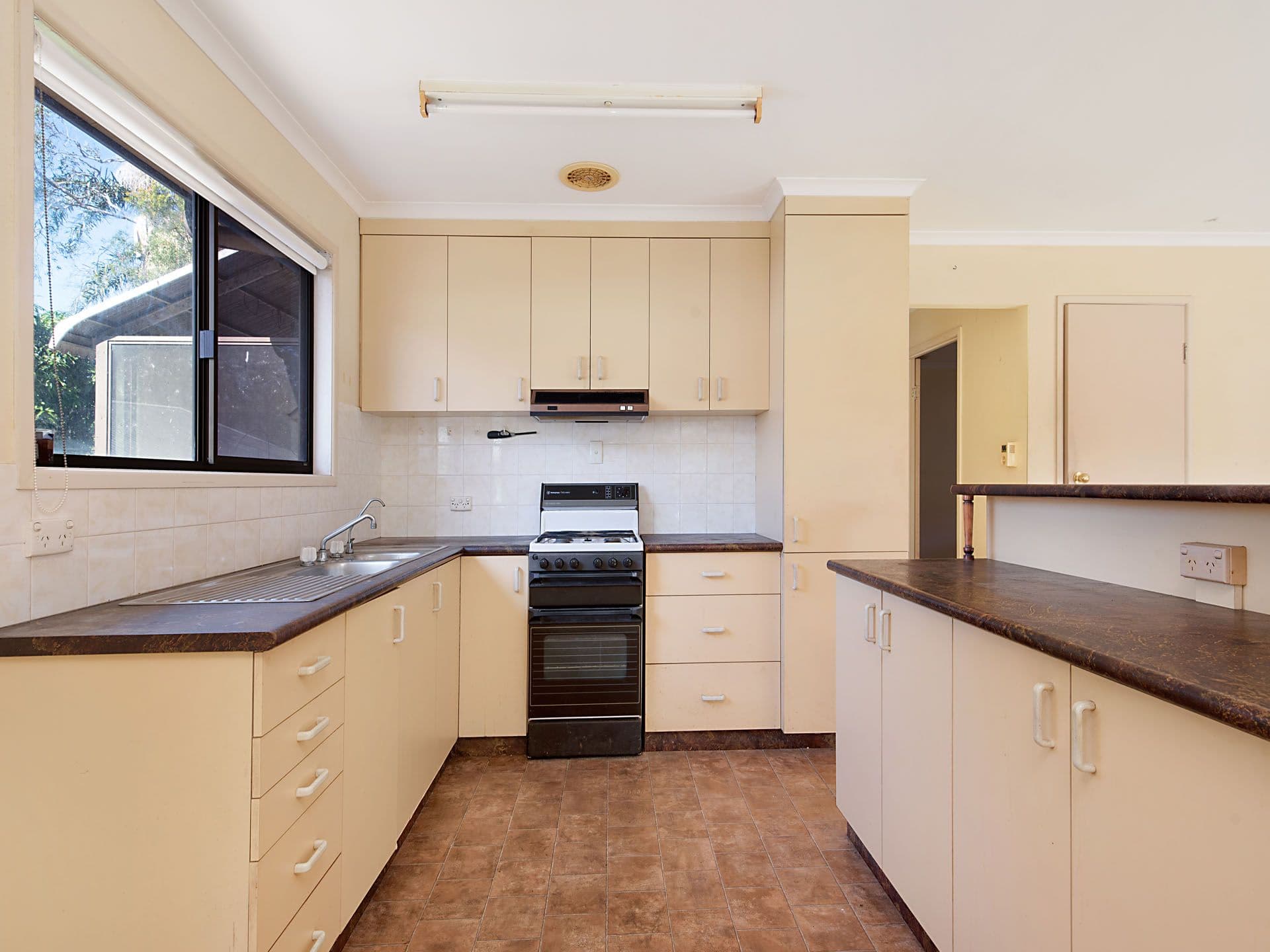 19 Val Crescent, Noosaville QLD 4566, Noosaville - Thumbnail 8