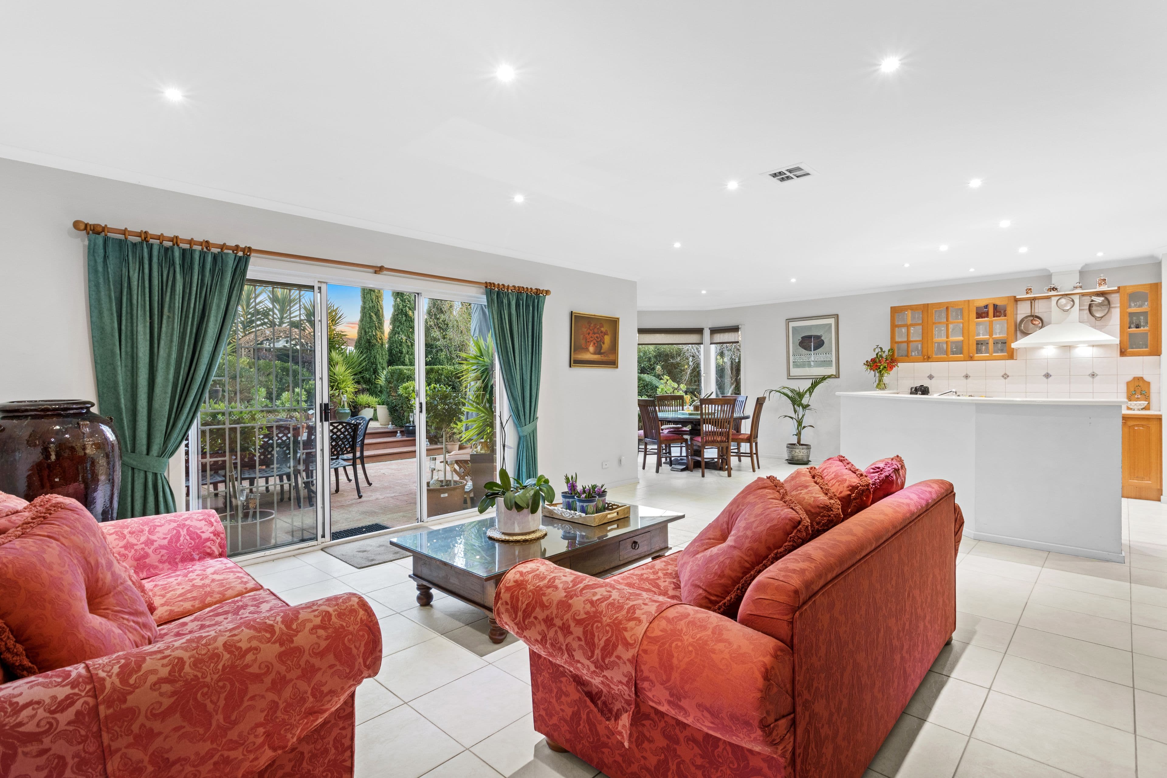 120 Bridgewater Way, Rowville VIC 3178, Rowville - Thumbnail 4