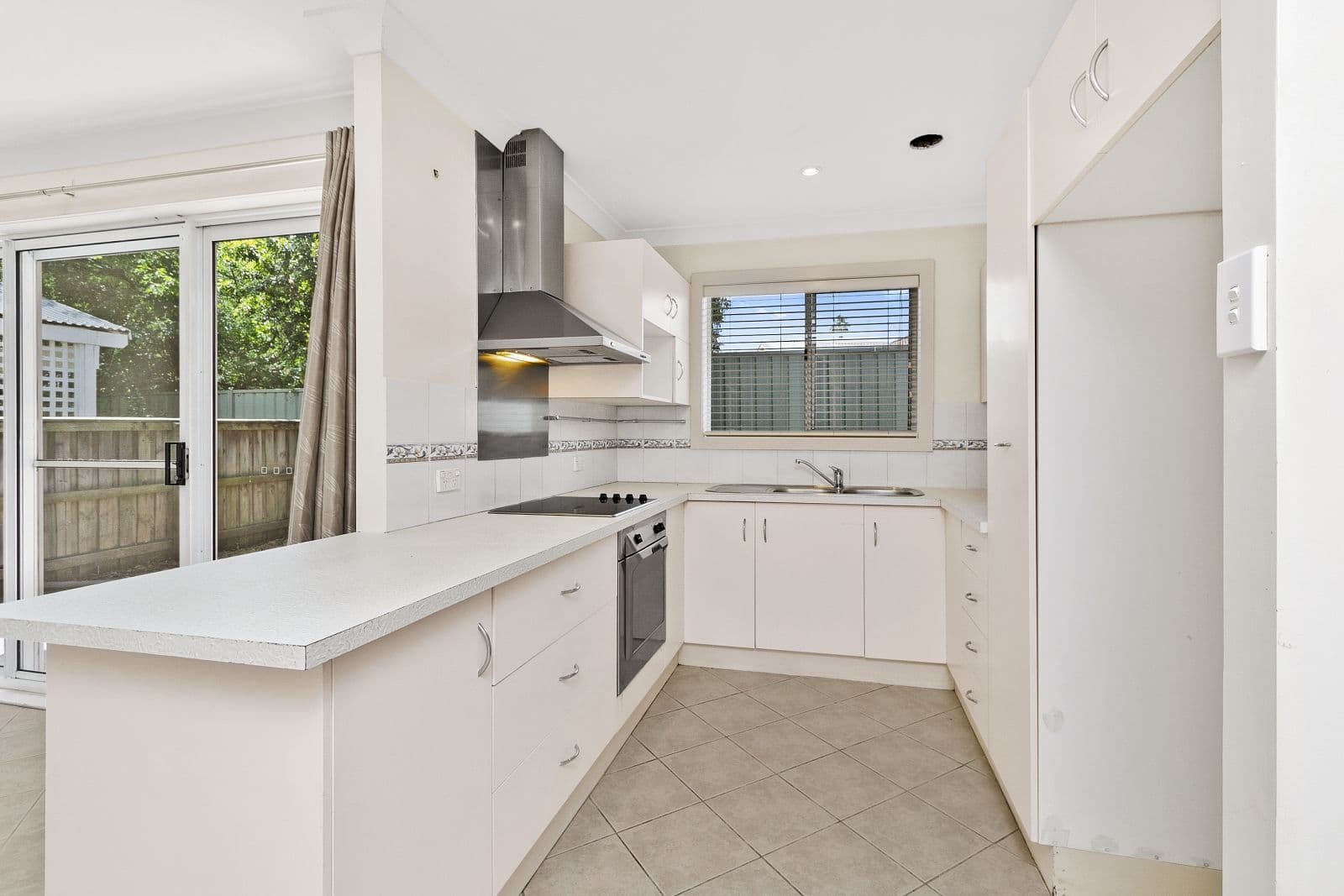 70 John Tebbutt Place, Richmond - Thumbnail 4