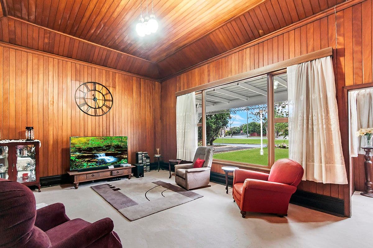 27 Mortlake Road, Warrnambool VIC 3280, Warrnambool - Thumbnail 2