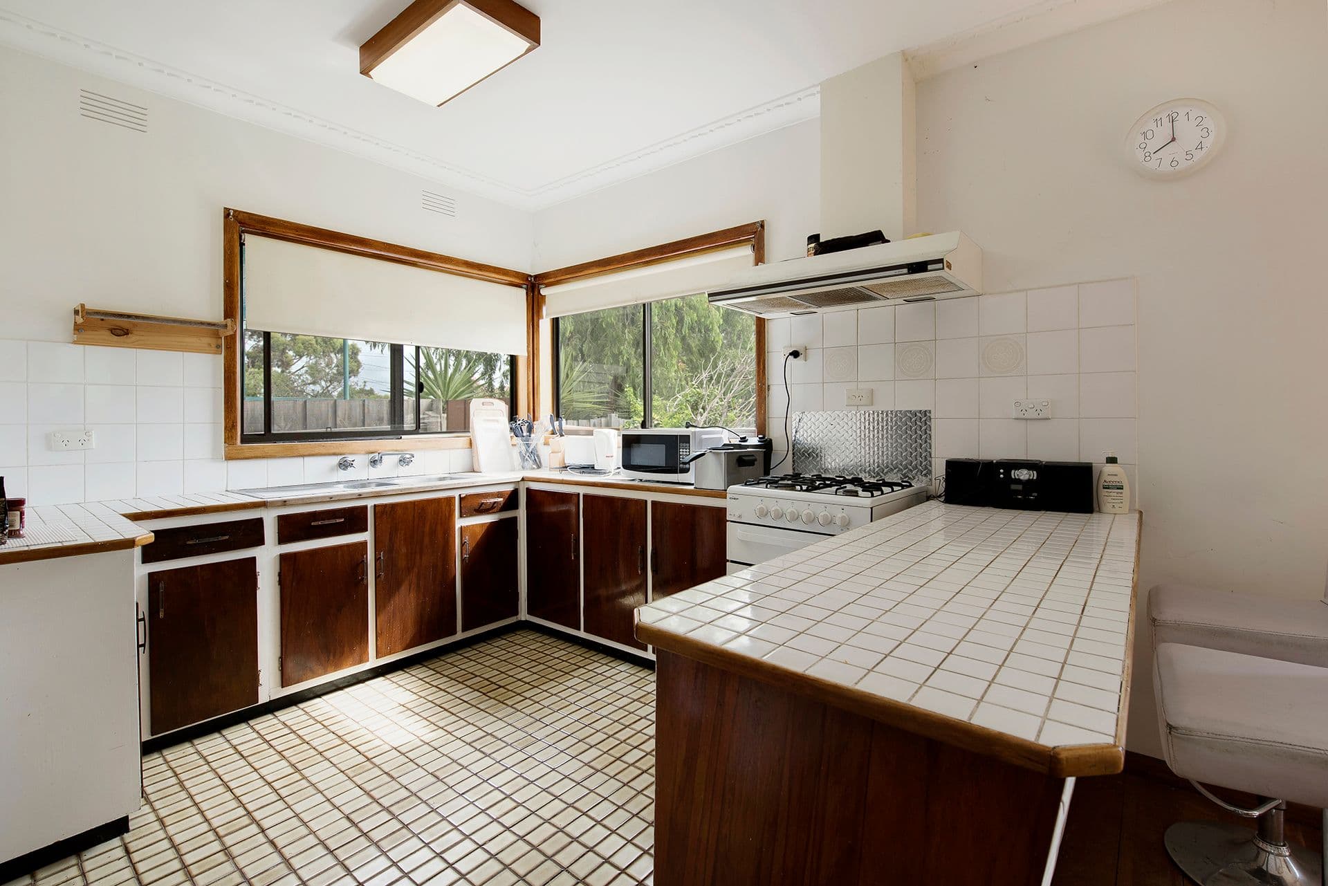 111 Ninth Avenue, Rosebud VIC 3939, Rosebud - Thumbnail 2