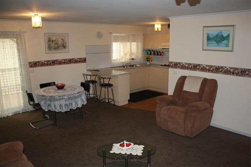 19-21 Raglan Street, WALLAN VIC 3756, Wallan - Thumbnail 3