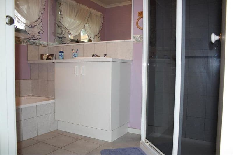 19-21 Raglan Street, WALLAN VIC 3756, Wallan - Thumbnail 5