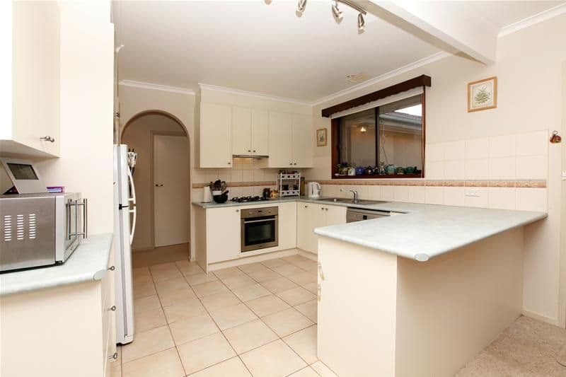 125 Rutherford Road, VIEWBANK VIC 3084, Viewbank - Thumbnail 2