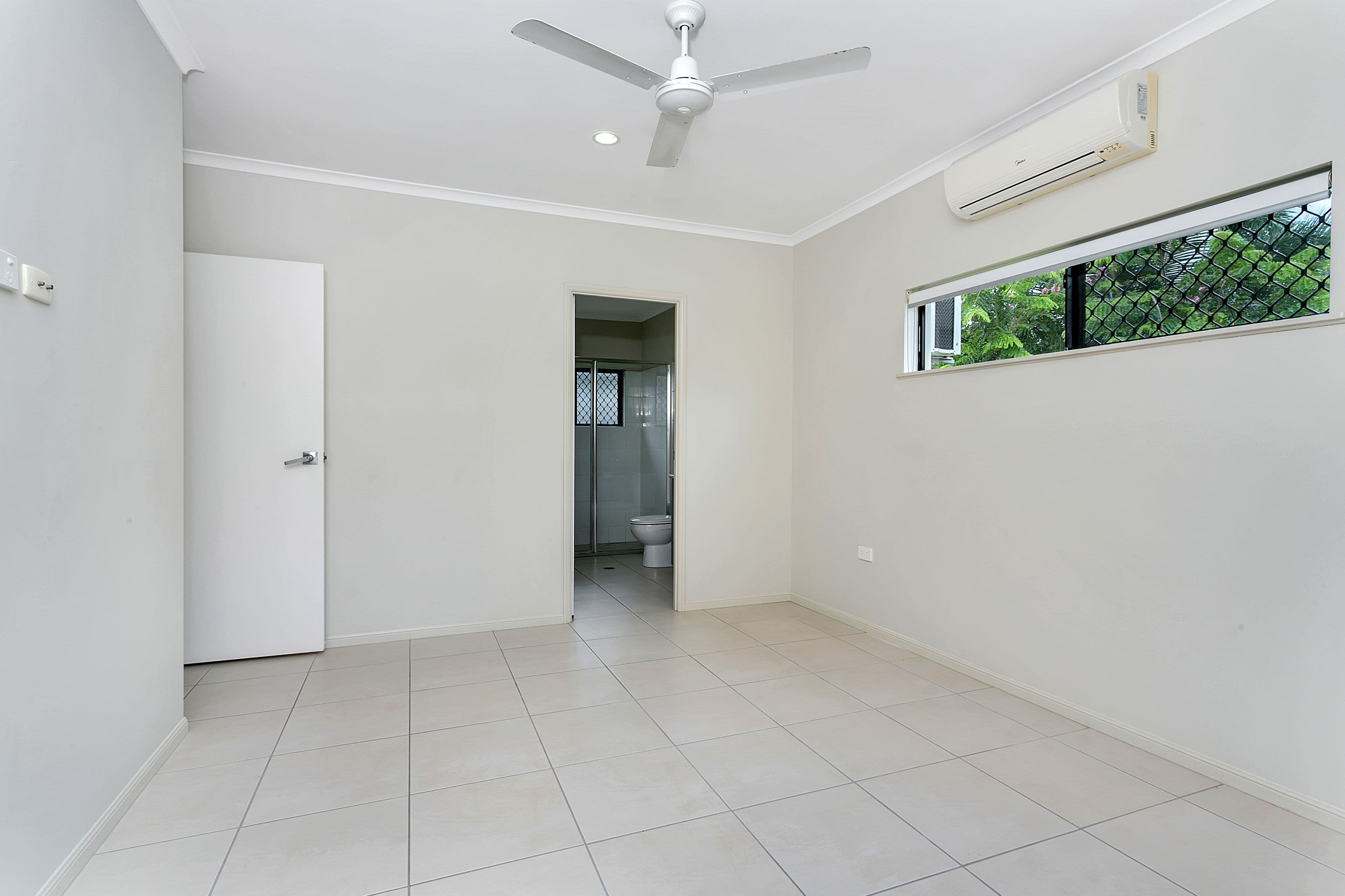 34 Fossilbrook Bend, Trinity Park QLD 4879, Trinity Park - Thumbnail 8