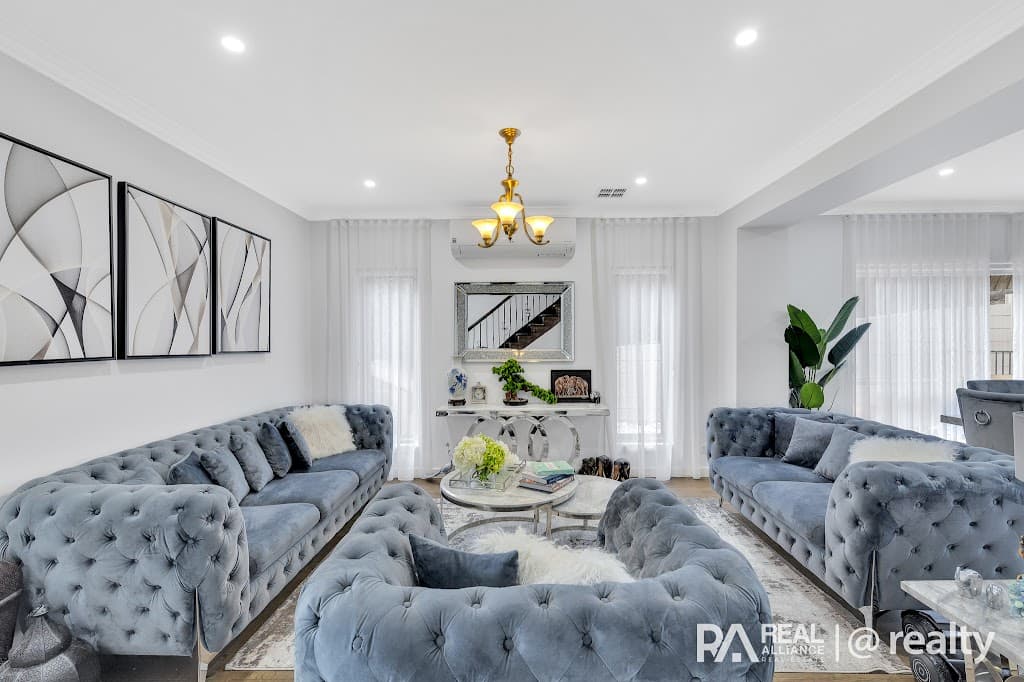 22 Royal Crescent, Beaconsfield, VIC, 3807, Beaconsfield - Thumbnail 2