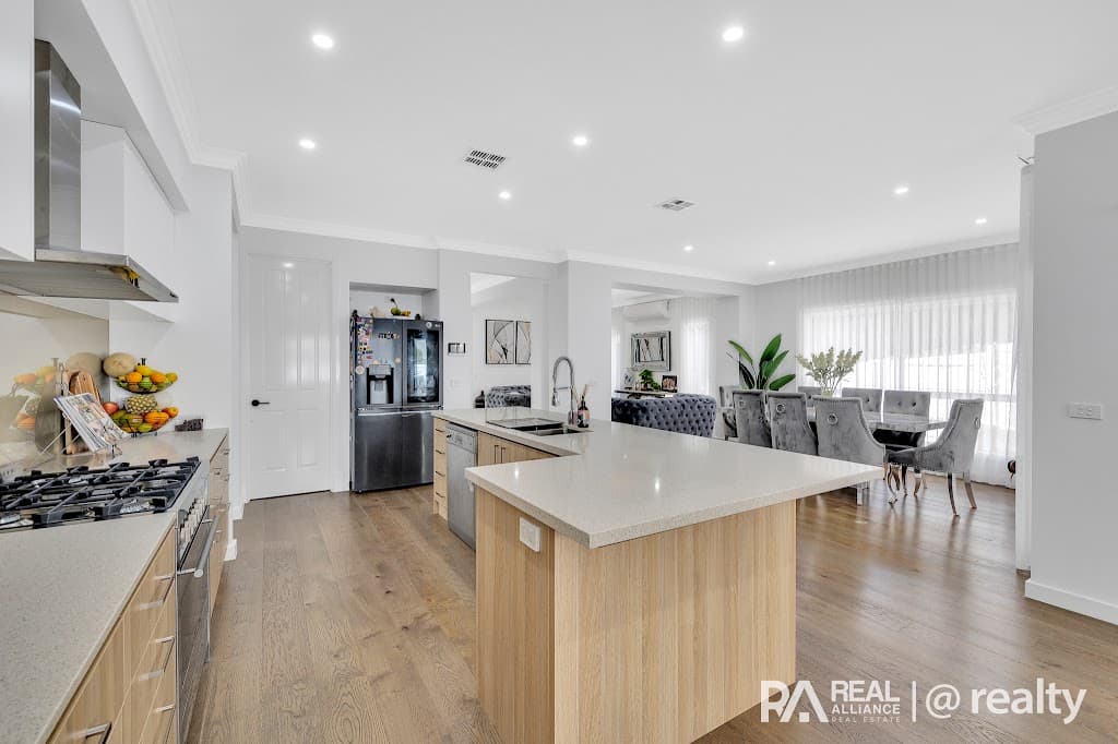 22 Royal Crescent, Beaconsfield, VIC, 3807, Beaconsfield - Thumbnail 8