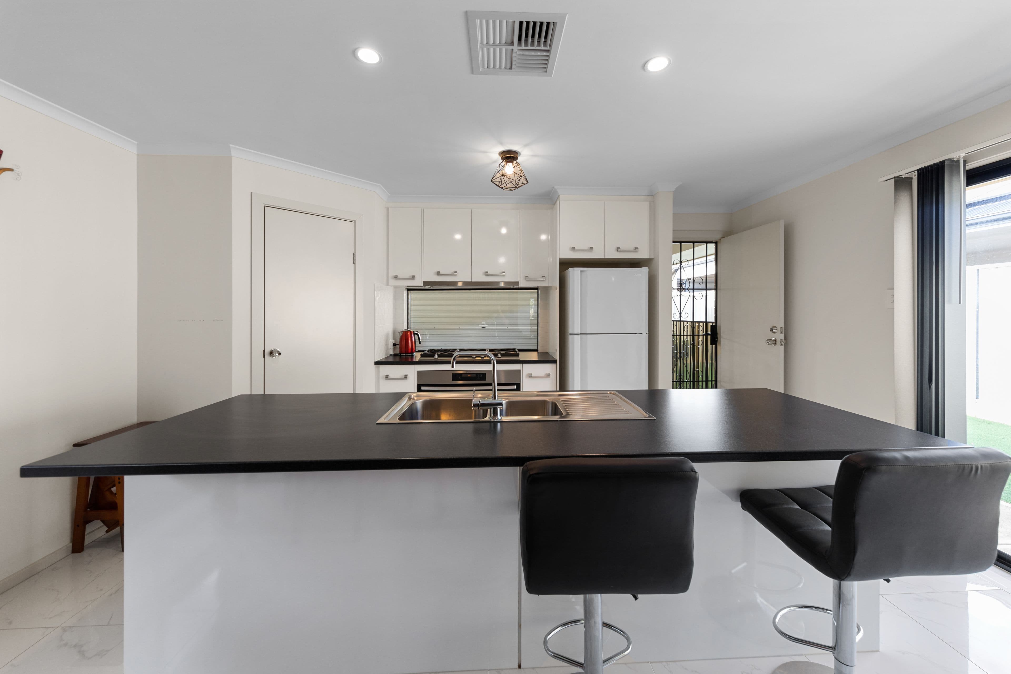 9 Almandine Lane, Munno Para West SA 5115, Munno Para West - Thumbnail 5