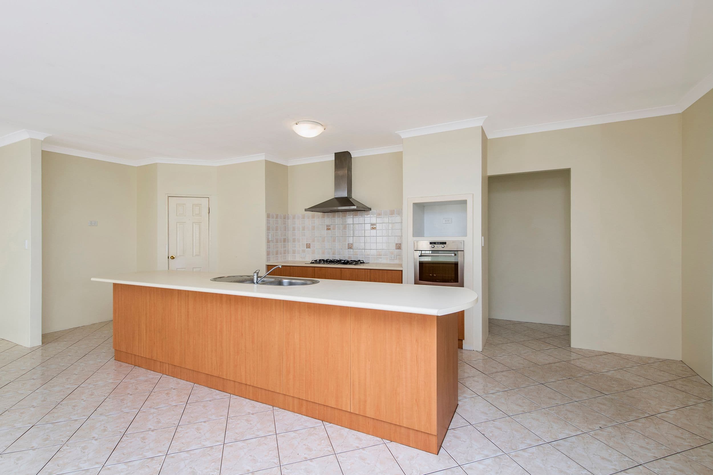 14 Liesham Crescent, Baldivis WA 6171, Baldivis - Thumbnail 2