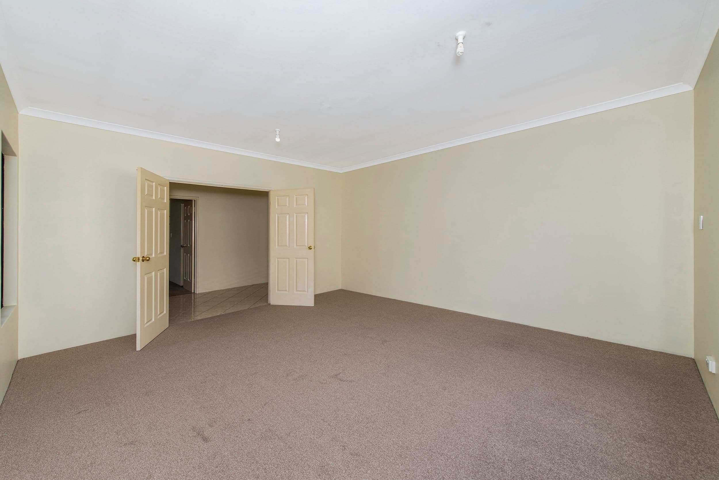 14 Liesham Crescent, Baldivis WA 6171, Baldivis - Thumbnail 4