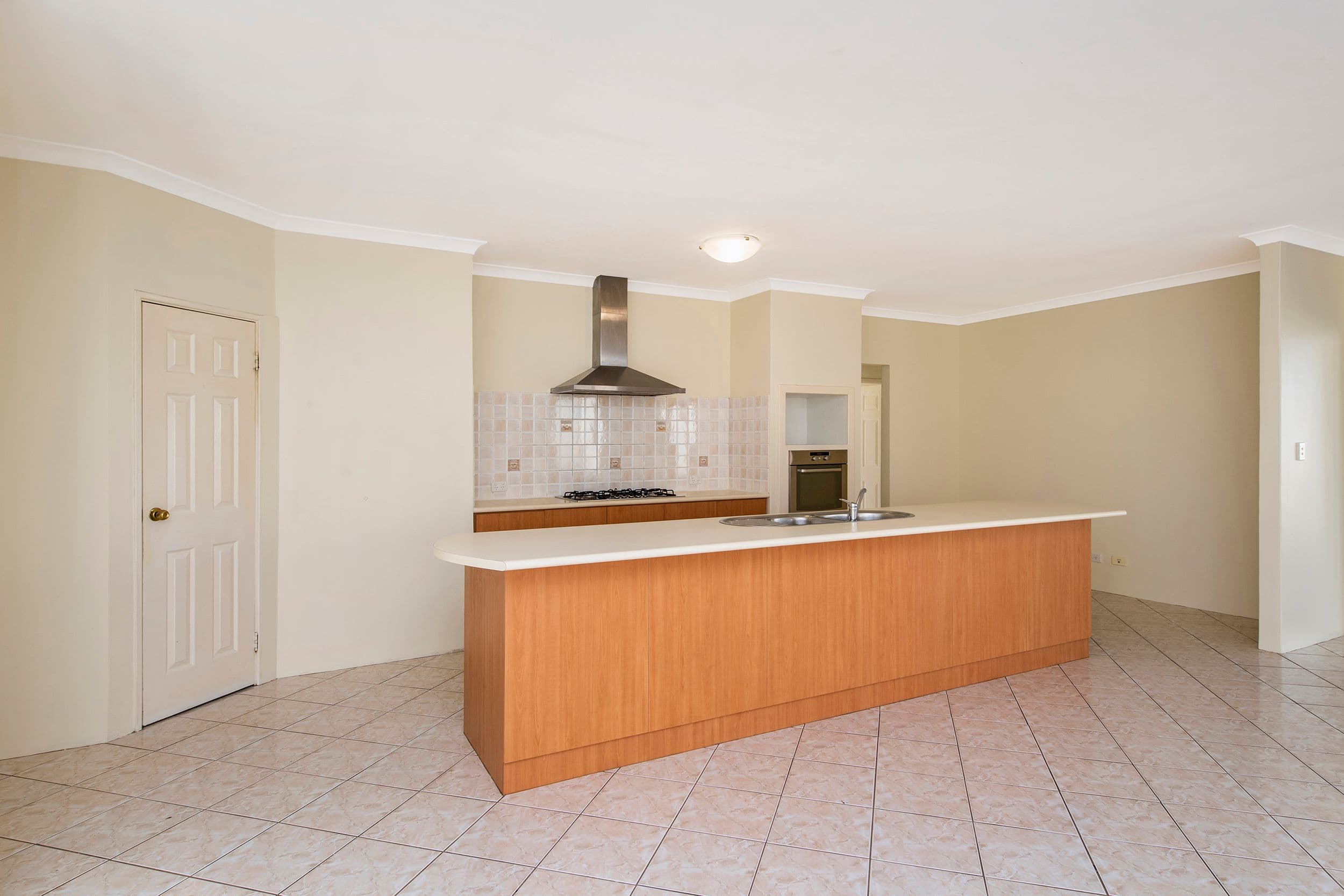 14 Liesham Crescent, Baldivis WA 6171, Baldivis - Thumbnail 6