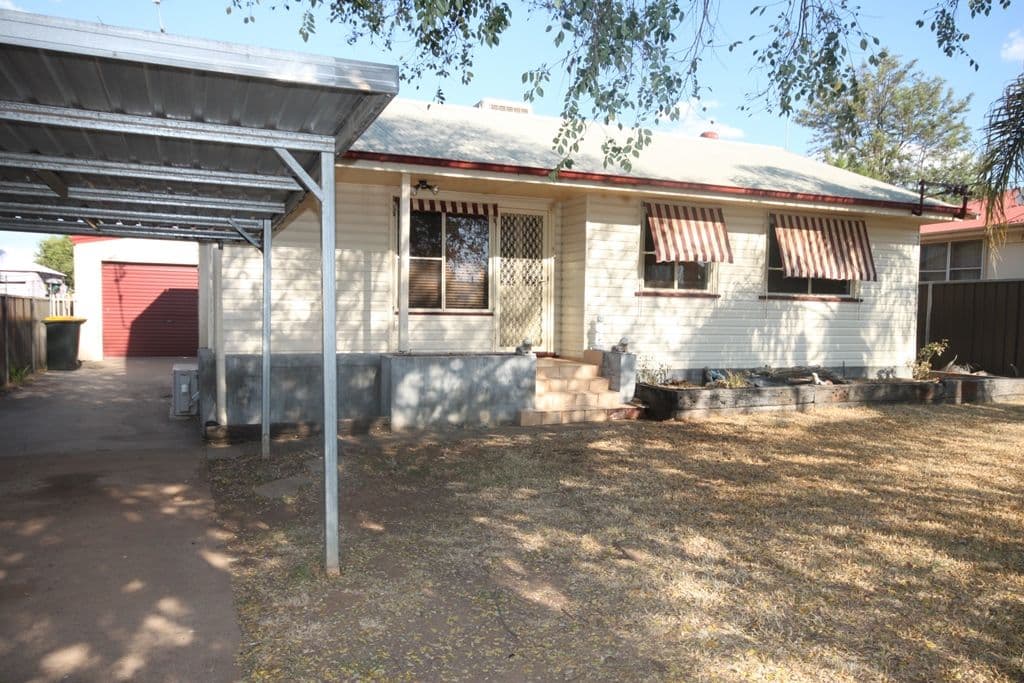 8 Edith Street, TAMWORTH NSW 2340, West Tamworth - Thumbnail 2