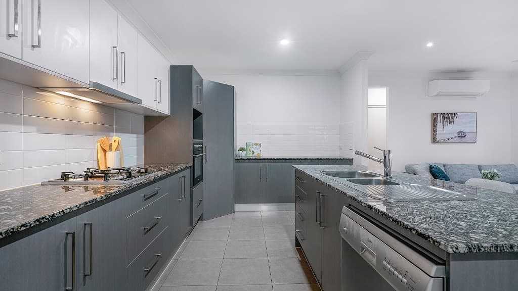 12 Davidson Close, Redlynch, QLD, 4870, Redlynch - Thumbnail 4