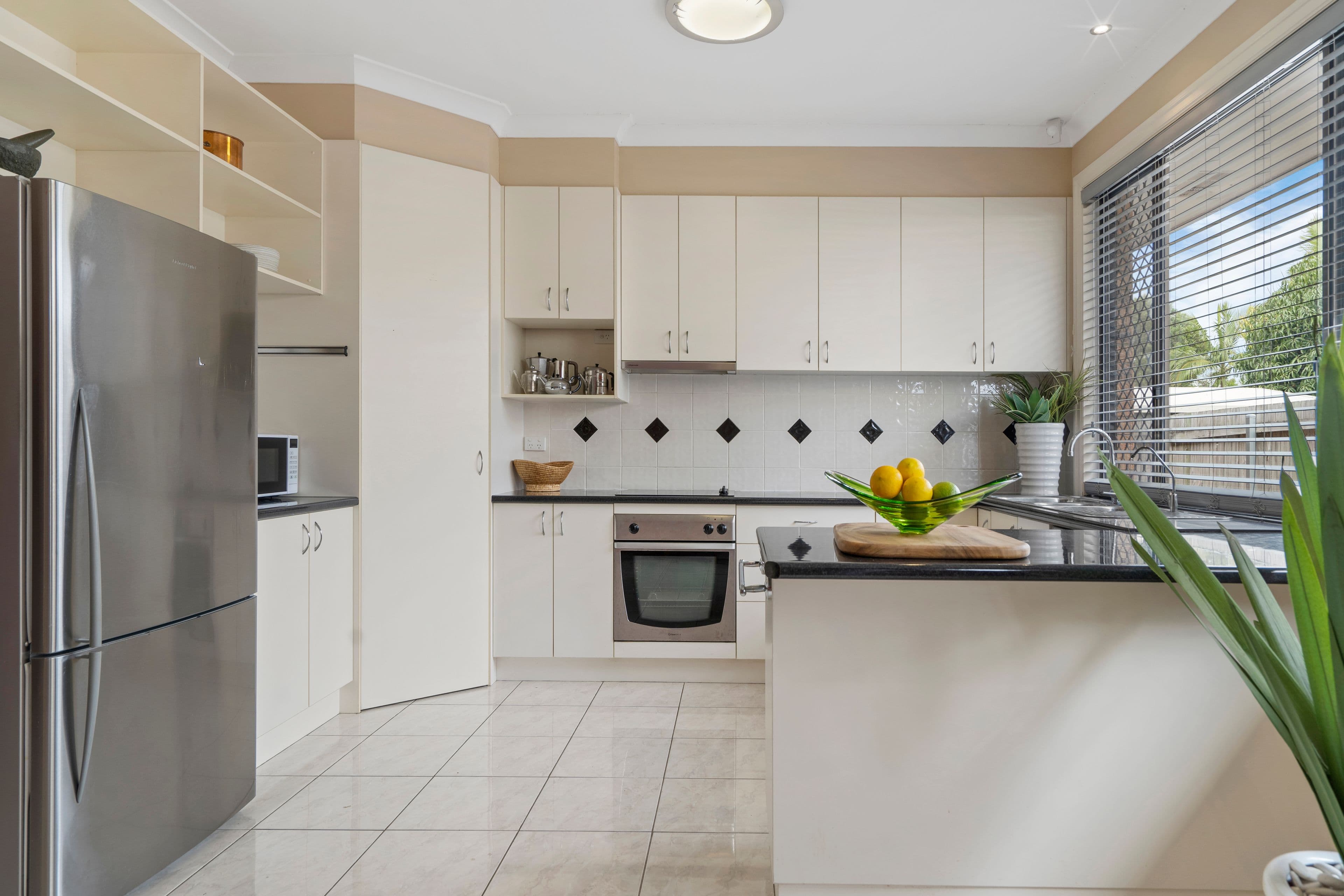 5 Pavon Street, Regents Park QLD 4118, Regents Park - Thumbnail 2