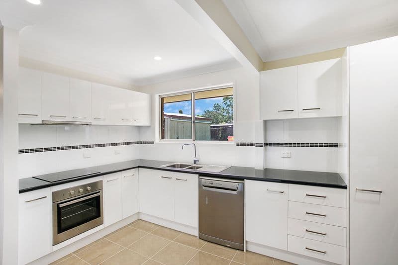 27 Lindberg Street, Wilsonton QLD 4350, Wilsonton - Thumbnail 2