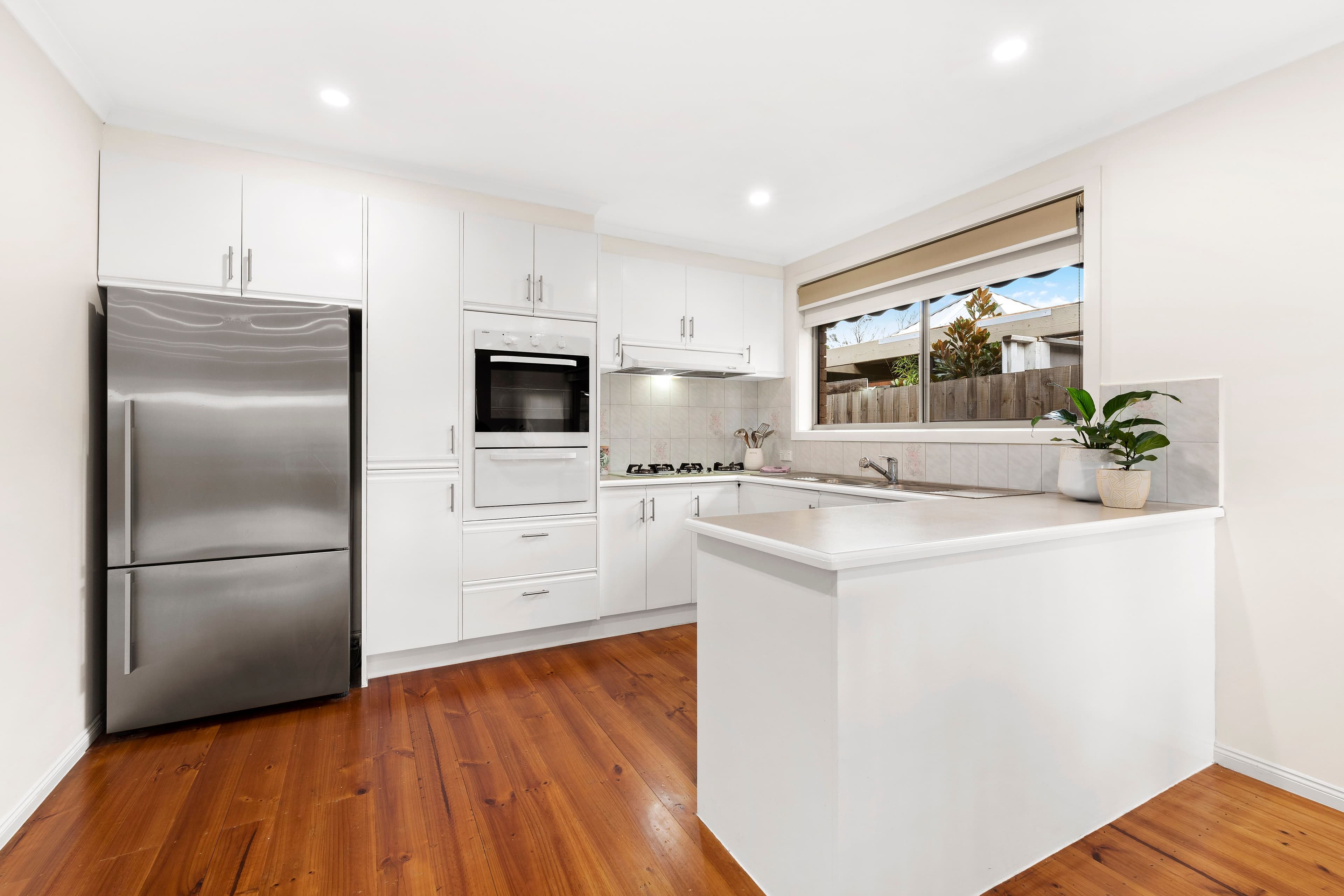 5 Gaze Court, Mill Park VIC 3082, Mill Park - Thumbnail 2