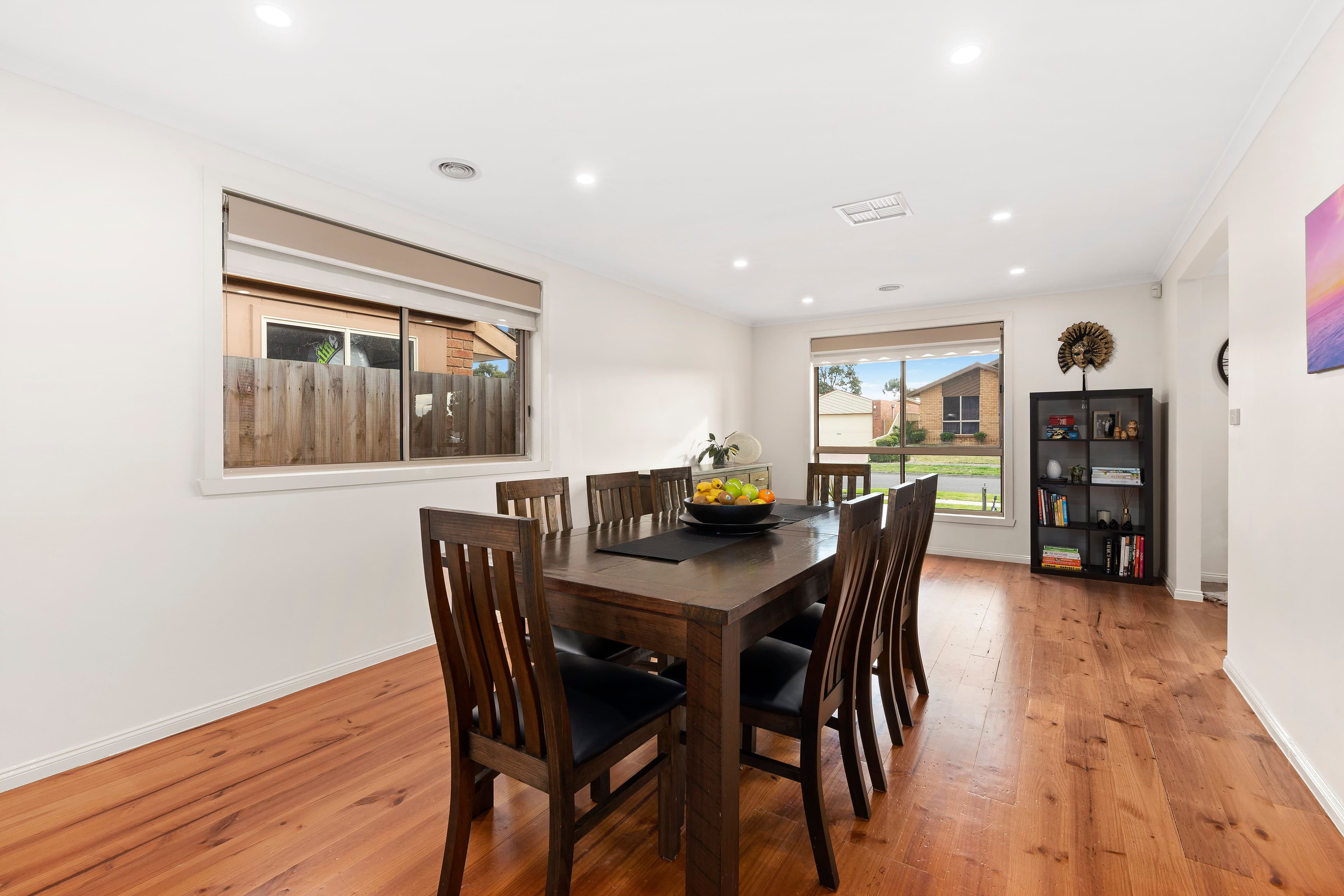 5 Gaze Court, Mill Park VIC 3082, Mill Park - Thumbnail 3