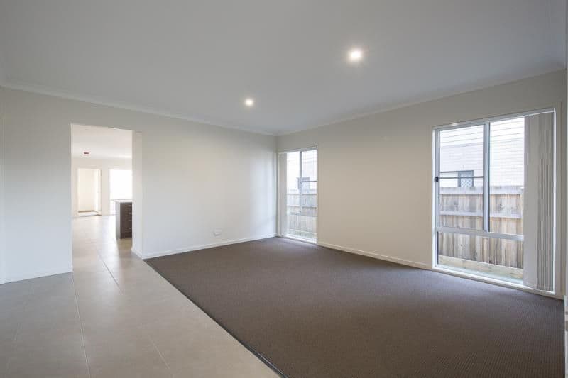 6 Saint Andrews Drive, Leichhardt QLD 4305, Leichhardt - Thumbnail 3