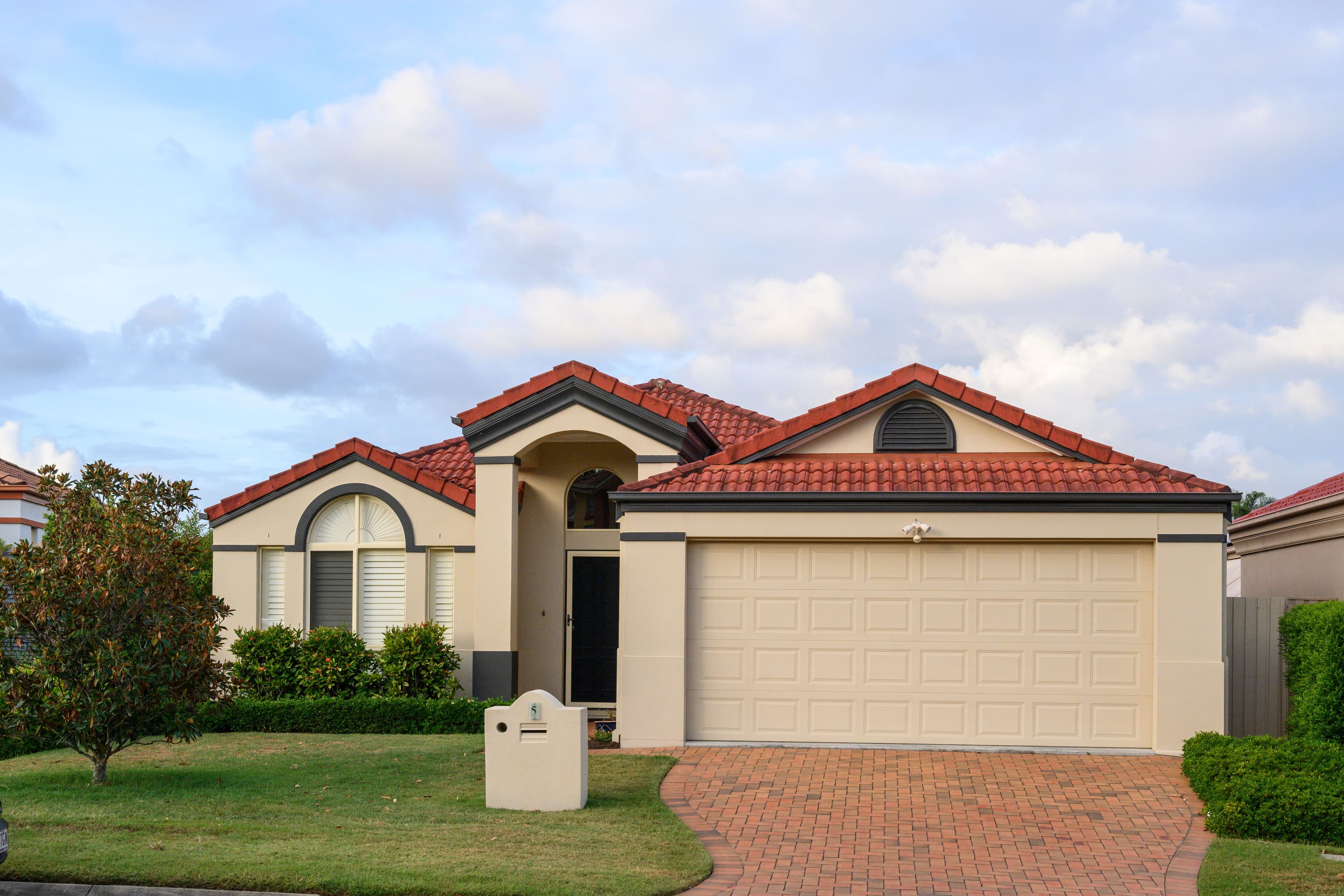 5 Dorval Close, Mansfield QLD 4122, Mansfield - Image 1