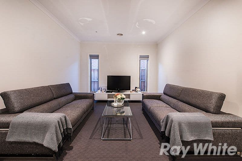 83 John Russell Road, Cranbourne West VIC 3977, Cranbourne West - Thumbnail 6