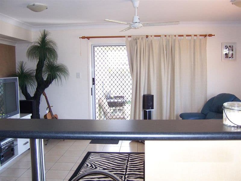 35  Fitzgerald Crescent, KIRWAN QLD 4817, Kirwan - Thumbnail 5