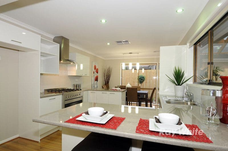 11 Wyola Court, ROWVILLE VIC 3178, Rowville - Thumbnail 2