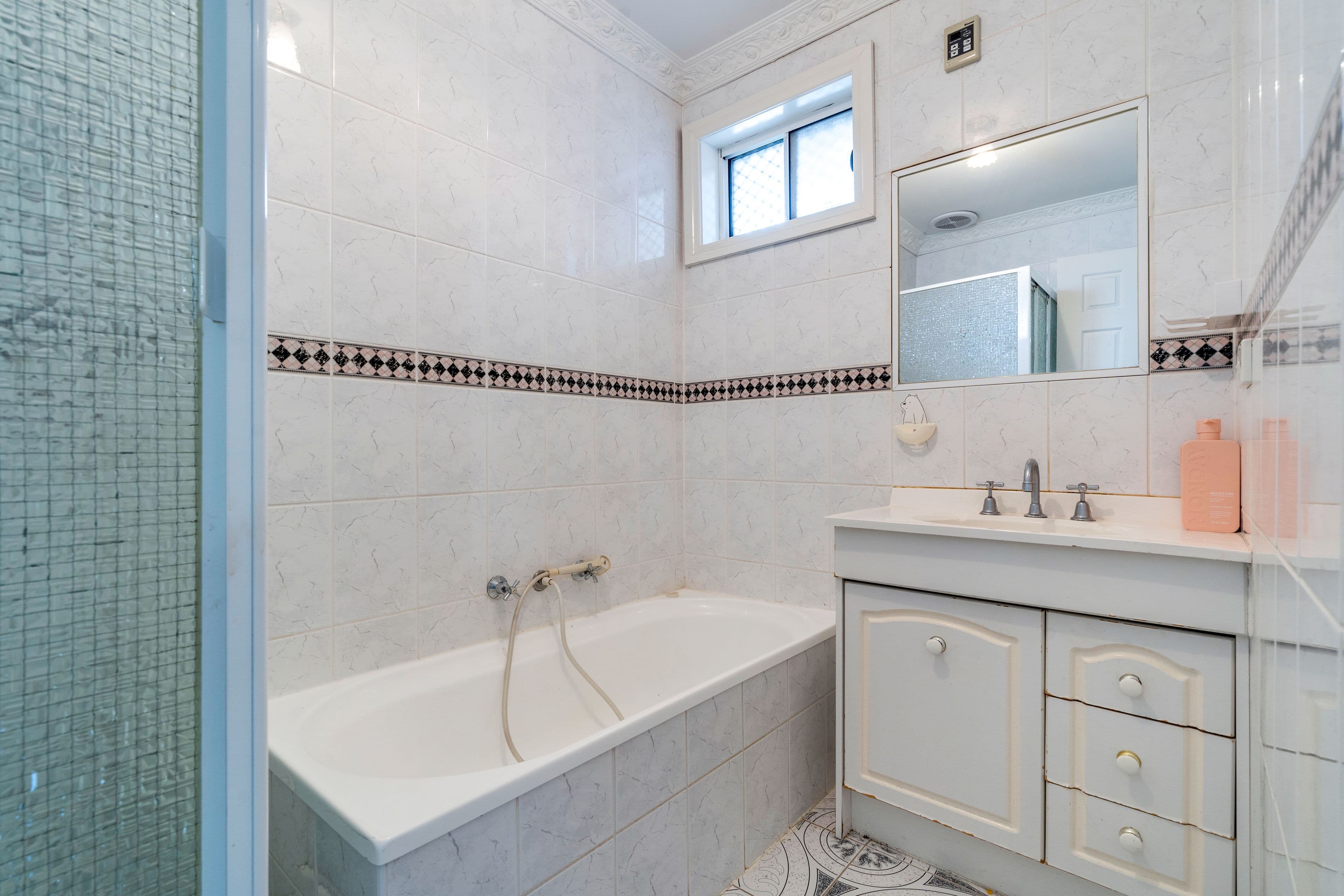1445 Pascoe Vale Road, Meadow Heights VIC 3048, Meadow Heights - Thumbnail 8