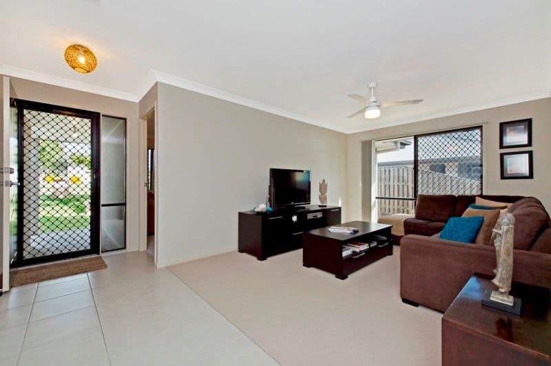 19 Heatherdale Drive, UPPER COOMERA QLD 4209, Upper Coomera - Thumbnail 4