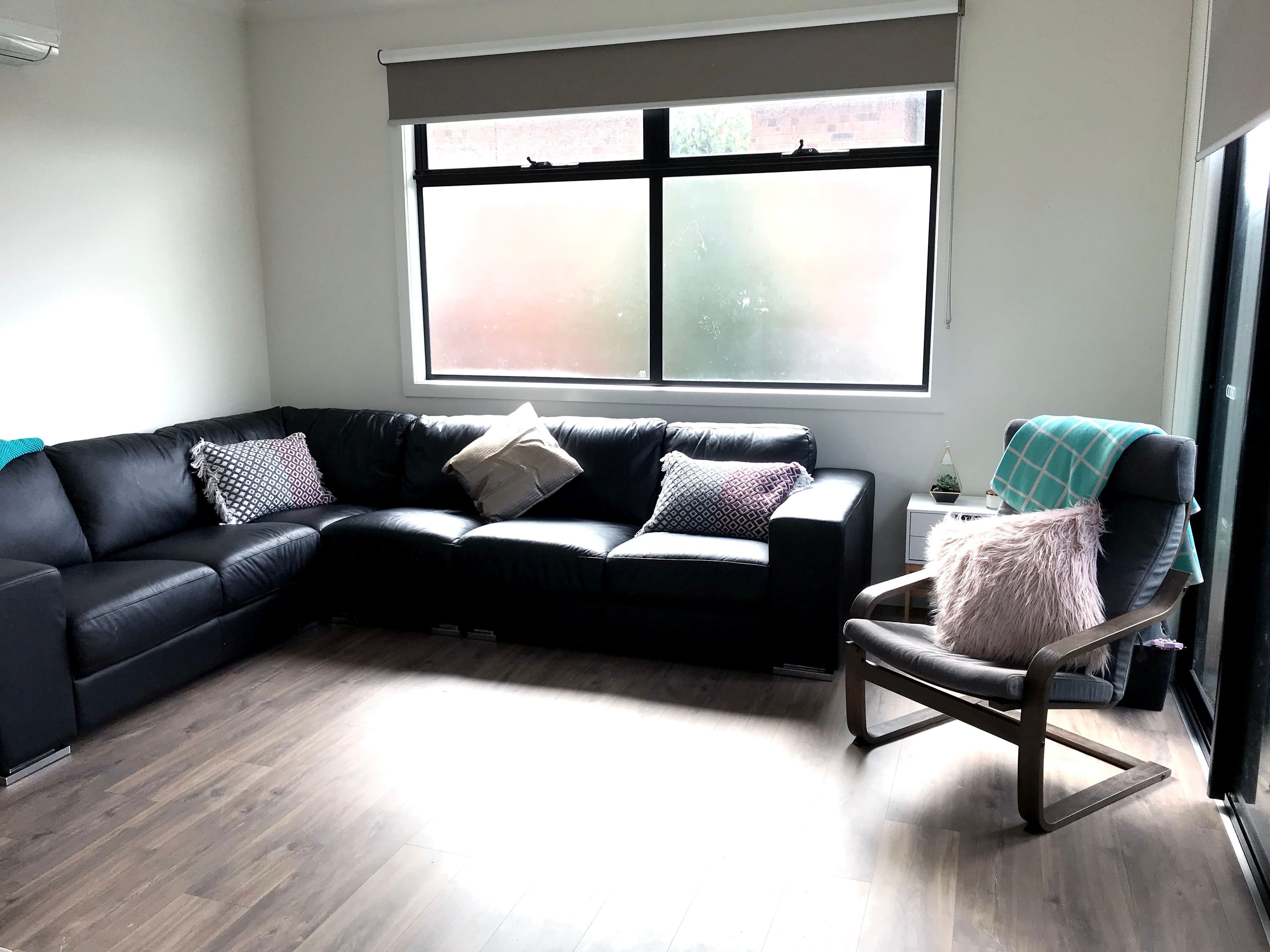 96 Darebin Boulevard, Reservoir VIC 3073, Reservoir - Thumbnail 4